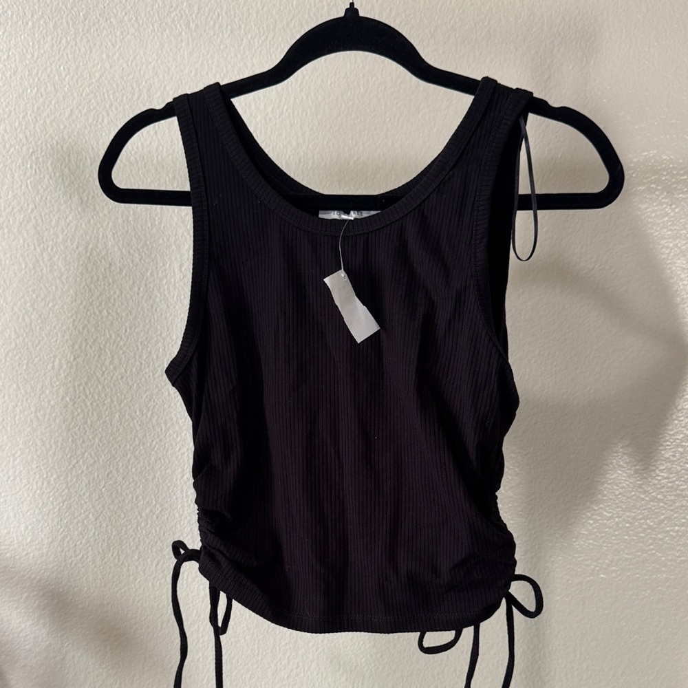 Love Tree Black Ribbed Tank Top
